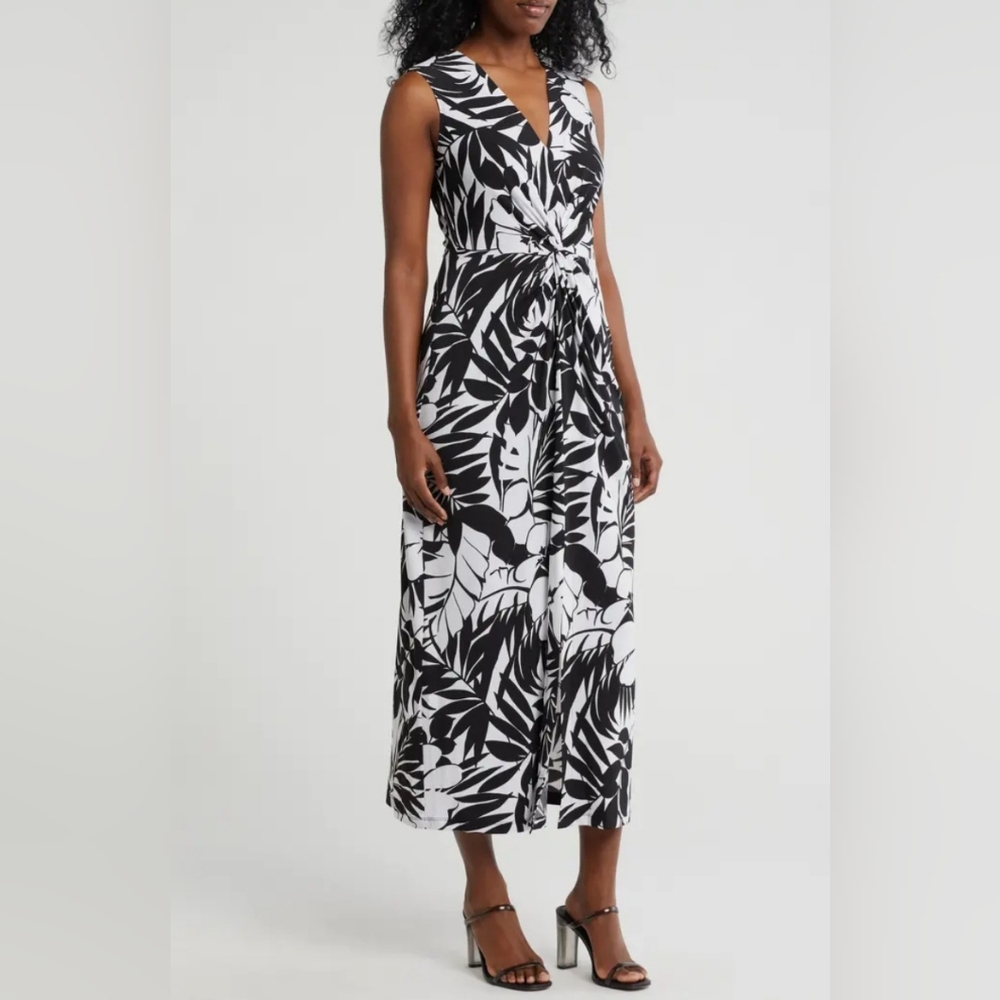 Women's Clothing (A243)